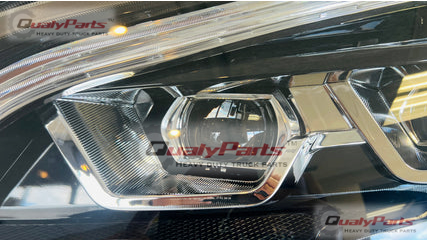 2023 Kenwroth T680 Headlight